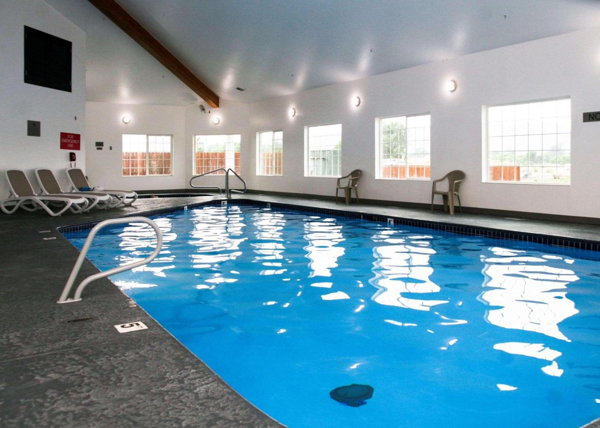 Country Inn & Suites By Radisson, Prineville, Or Esterno foto
